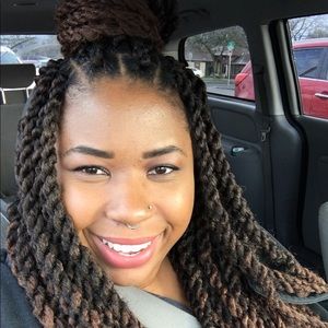 Meet your Posher, Alia